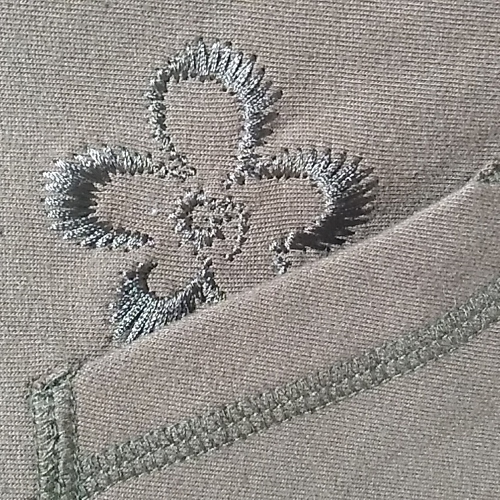 LAST DROP! NWT Limited Too Youth Sweater Sz.16 (X-55 CRATE) - Picture 2 of 10